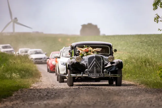 Photo de mariage Stu’Dee : voiture des mariés
